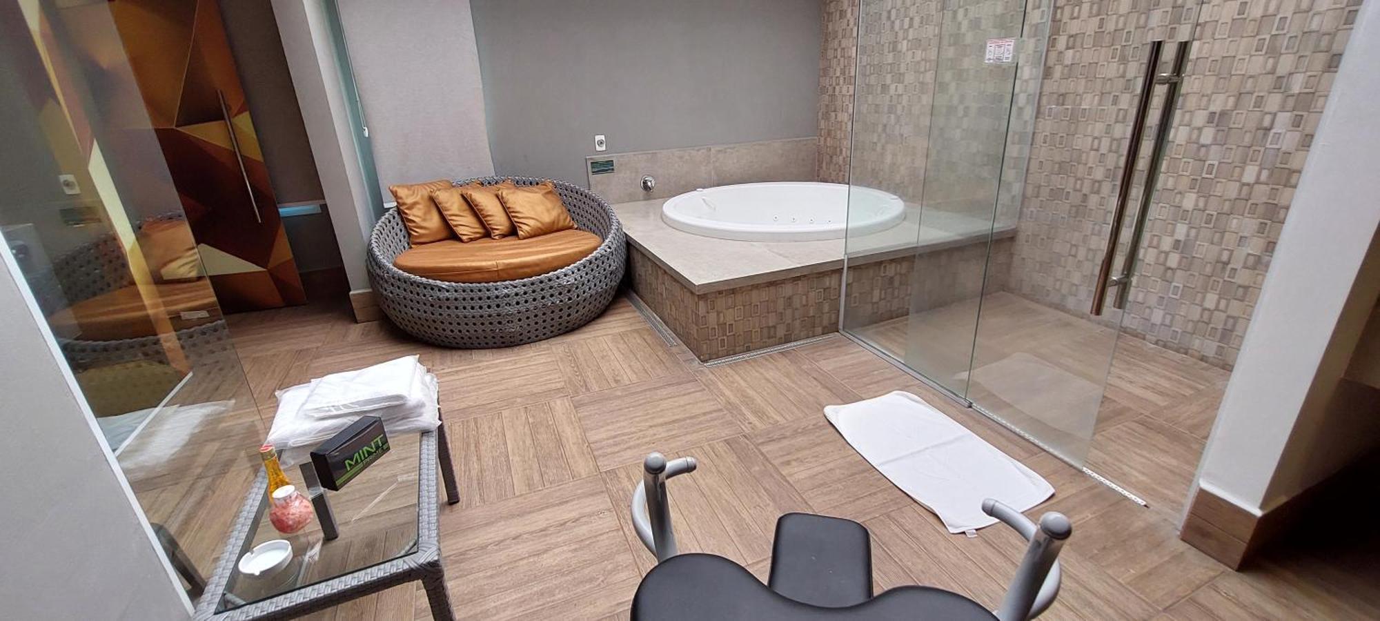 Mint Motel Гуарульос Екстериор снимка